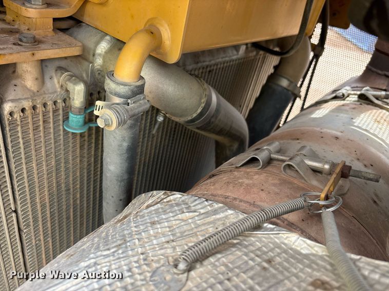 image for item DH8649 2017 Caterpillar D6T LGP dozer