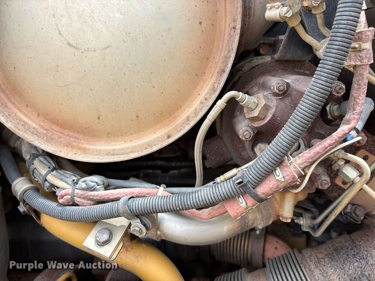 image for item DH8649 2017 Caterpillar D6T LGP dozer