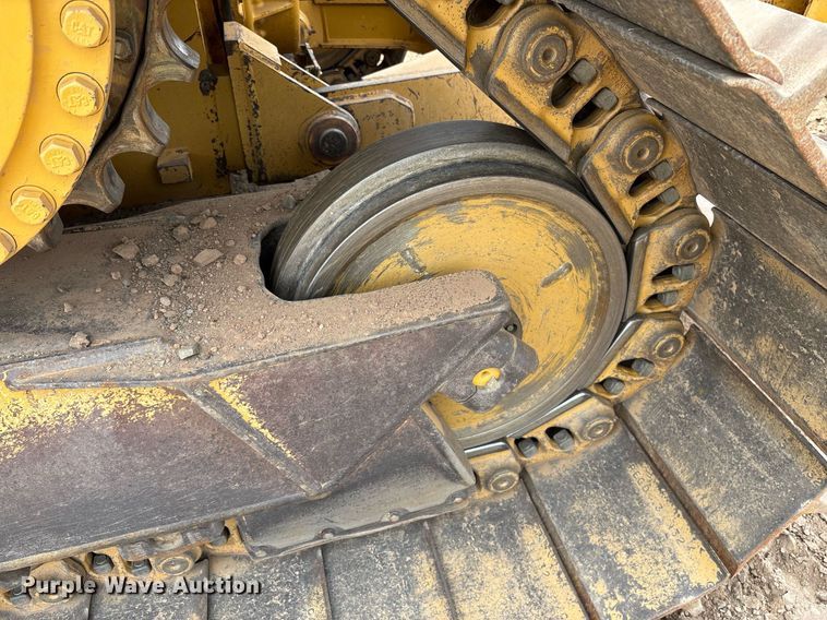 image for item DH8649 2017 Caterpillar D6T LGP dozer