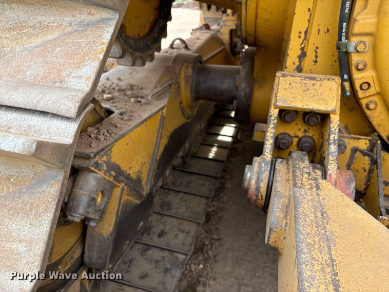 image for item DH8649 2017 Caterpillar D6T LGP dozer