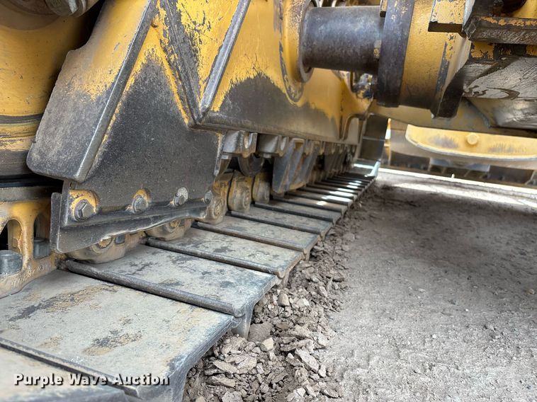 image for item DH8649 2017 Caterpillar D6T LGP dozer