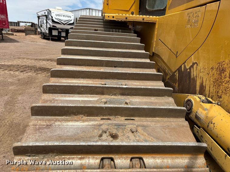 image for item DH8649 2017 Caterpillar D6T LGP dozer