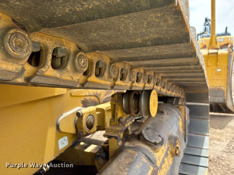 image for item DH8649 2017 Caterpillar D6T LGP dozer