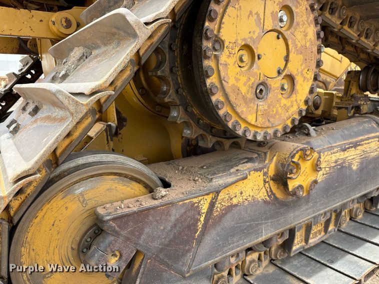 image for item DH8649 2017 Caterpillar D6T LGP dozer