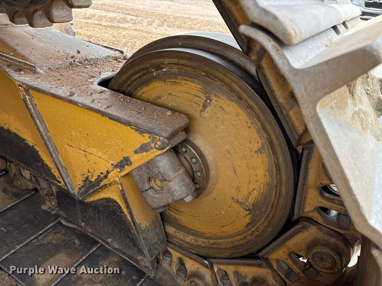 image for item DH8649 2017 Caterpillar D6T LGP dozer