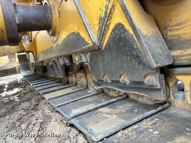 image for item DH8649 2017 Caterpillar D6T LGP dozer