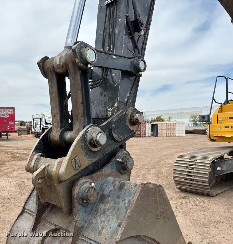 image for item DH8650 2016 John Deere 300G LC excavator