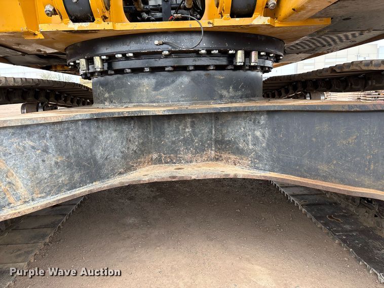 image for item DH8650 2016 John Deere 300G LC excavator