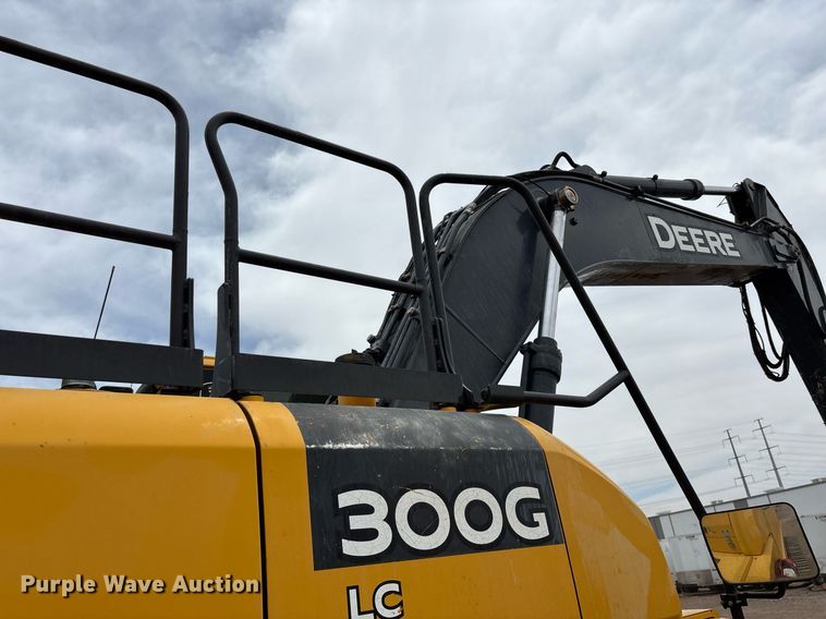 image for item DH8650 2016 John Deere 300G LC excavator