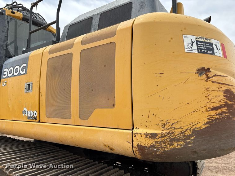 image for item DH8650 2016 John Deere 300G LC excavator