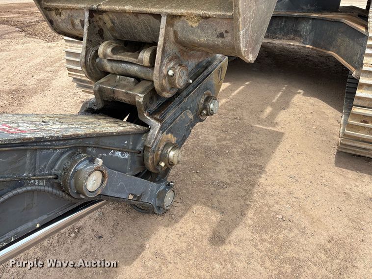 image for item DH8650 2016 John Deere 300G LC excavator