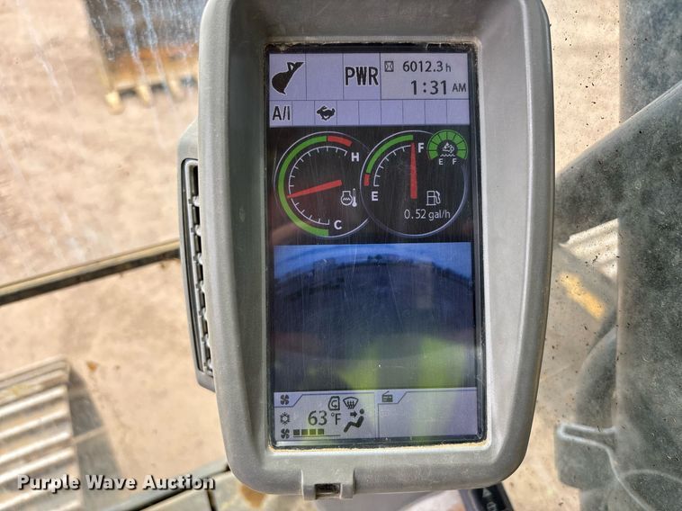 image for item DH8650 2016 John Deere 300G LC excavator