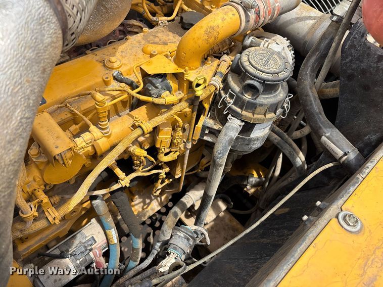 image for item DH8650 2016 John Deere 300G LC excavator