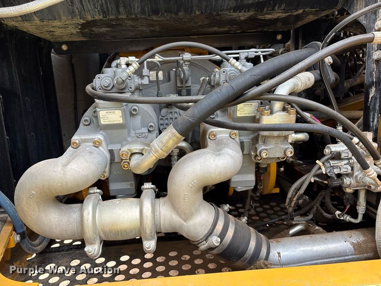 image for item DH8650 2016 John Deere 300G LC excavator