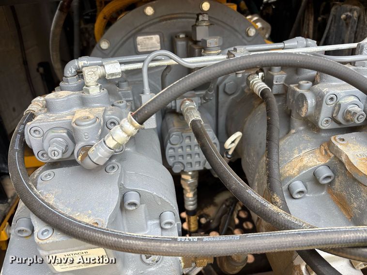 image for item DH8650 2016 John Deere 300G LC excavator