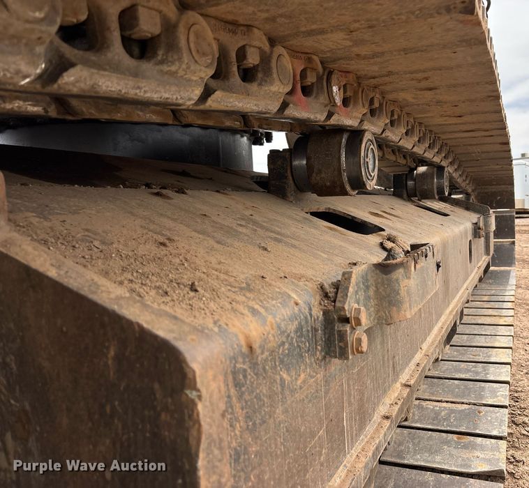 image for item DH8650 2016 John Deere 300G LC excavator