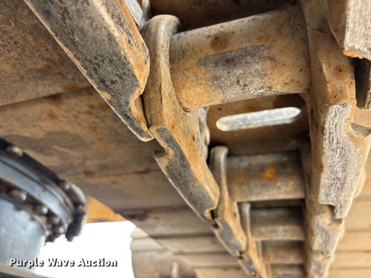 image for item DH8650 2016 John Deere 300G LC excavator