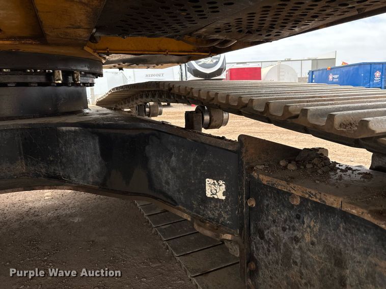 image for item DH8650 2016 John Deere 300G LC excavator