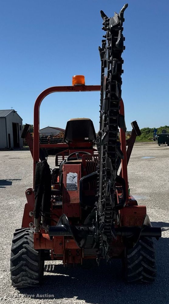 image for item DH9954 2004 Ditch Witch RT40 trencher
