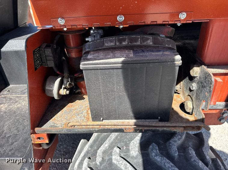 image for item DH9954 2004 Ditch Witch RT40 trencher