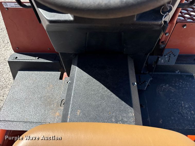 image for item DH9954 2004 Ditch Witch RT40 trencher