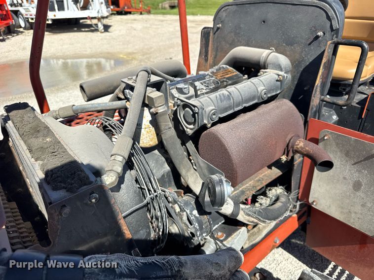 image for item DH9954 2004 Ditch Witch RT40 trencher