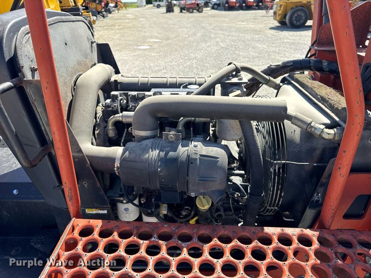 image for item DH9954 2004 Ditch Witch RT40 trencher