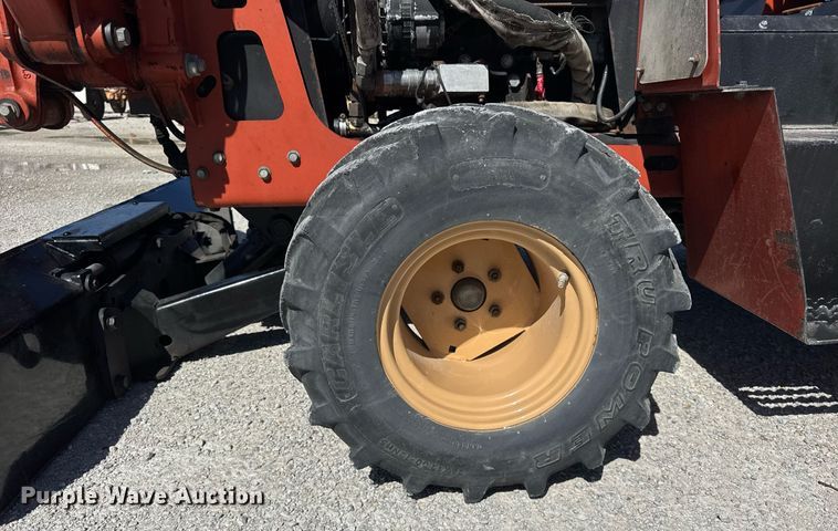 image for item DH9954 2004 Ditch Witch RT40 trencher