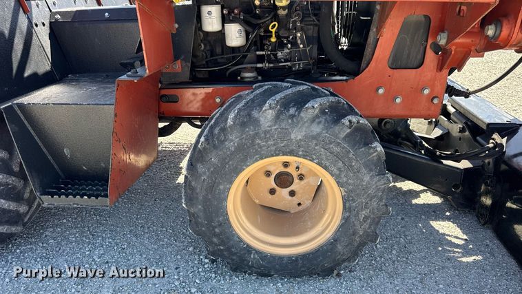 image for item DH9954 2004 Ditch Witch RT40 trencher
