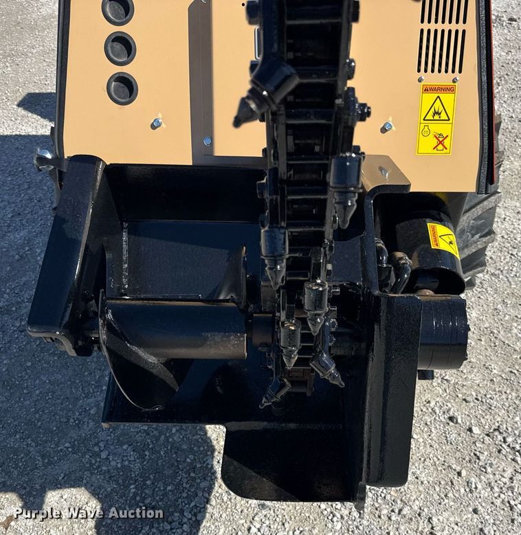 image for item DH9955 1999 Ditch Witch 410SXD vibratory cable plow