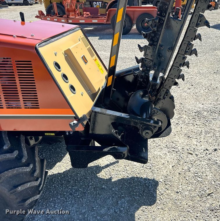 image for item DH9955 1999 Ditch Witch 410SXD vibratory cable plow