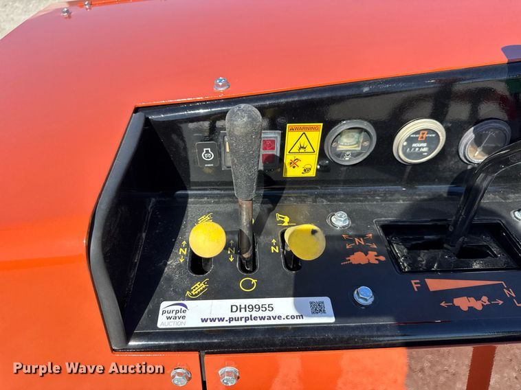 image for item DH9955 1999 Ditch Witch 410SXD vibratory cable plow