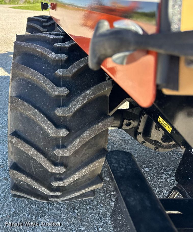 image for item DH9955 1999 Ditch Witch 410SXD vibratory cable plow