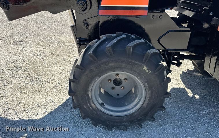 image for item DH9955 1999 Ditch Witch 410SXD vibratory cable plow