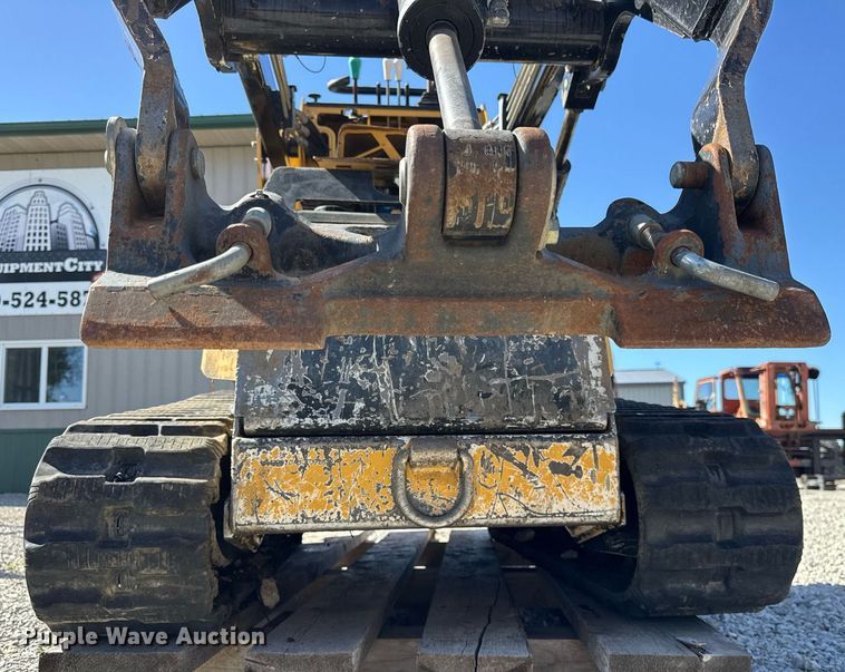 image for item DH9957 2016 Vermeer S800TX compact utility loader