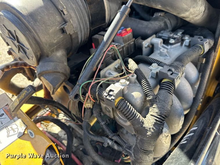 image for item DH9957 2016 Vermeer S800TX compact utility loader