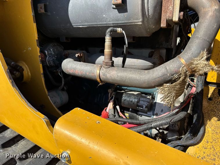 image for item DH9957 2016 Vermeer S800TX compact utility loader