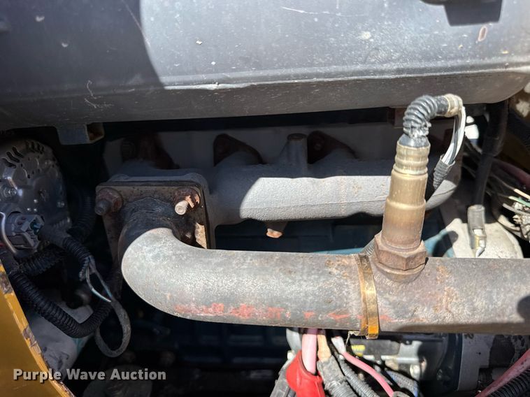 image for item DH9957 2016 Vermeer S800TX compact utility loader