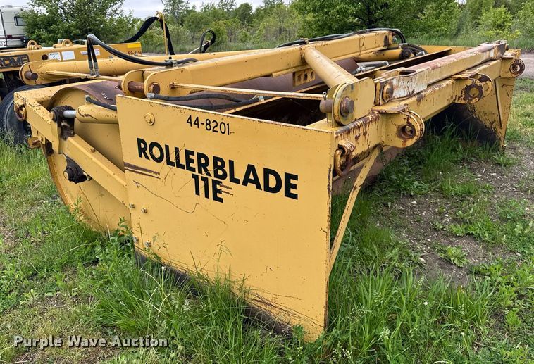 image for item DH9959 Holmes Rollerblade 11E scraper