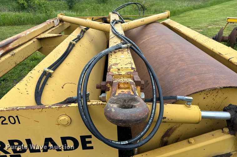 image for item DH9959 Holmes Rollerblade 11E scraper