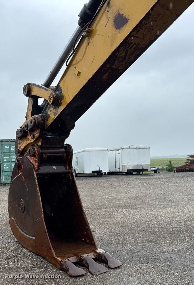 image for item DH9960 2017 Caterpillar 345D L excavator