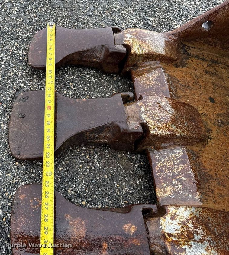 image for item DH9960 2017 Caterpillar 345D L excavator