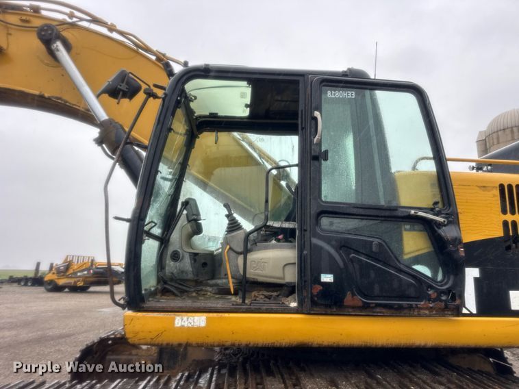 image for item DH9960 2017 Caterpillar 345D L excavator