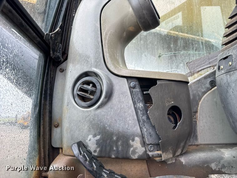 image for item DH9960 2017 Caterpillar 345D L excavator