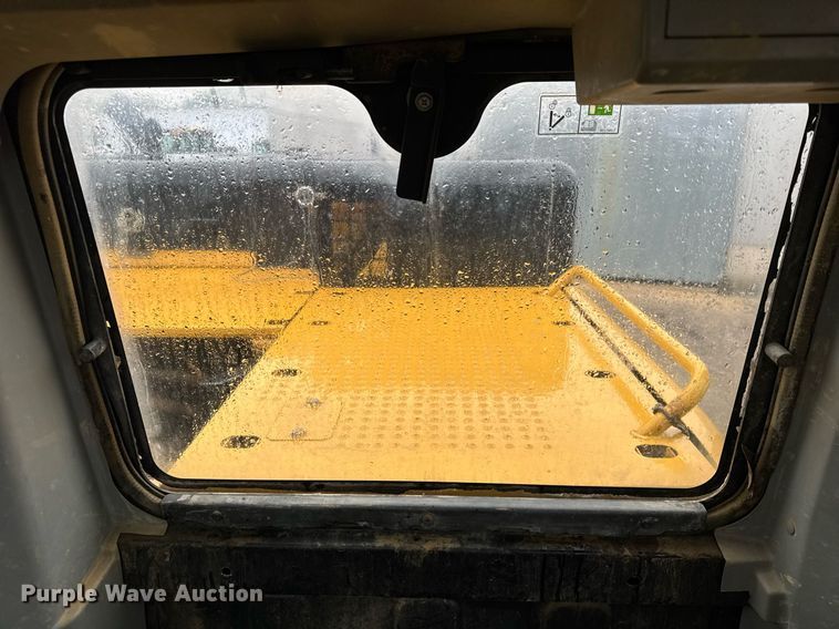 image for item DH9960 2017 Caterpillar 345D L excavator