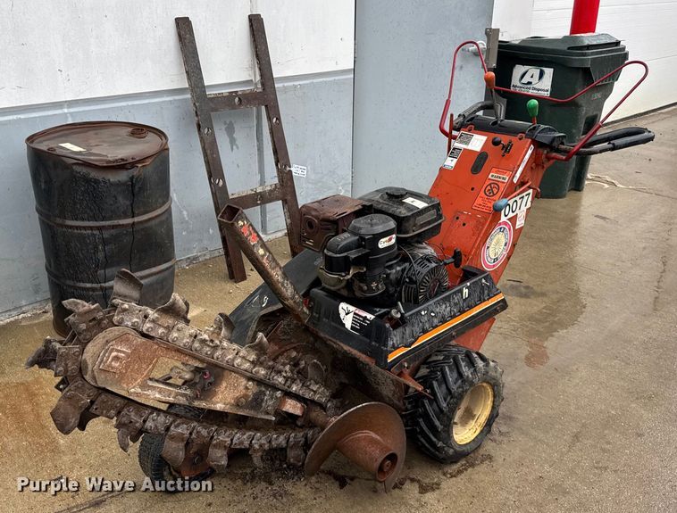 image for item DH9962 1998 Ditch Witch 1030H trencher