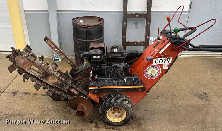 image for item DH9962 1998 Ditch Witch 1030H trencher