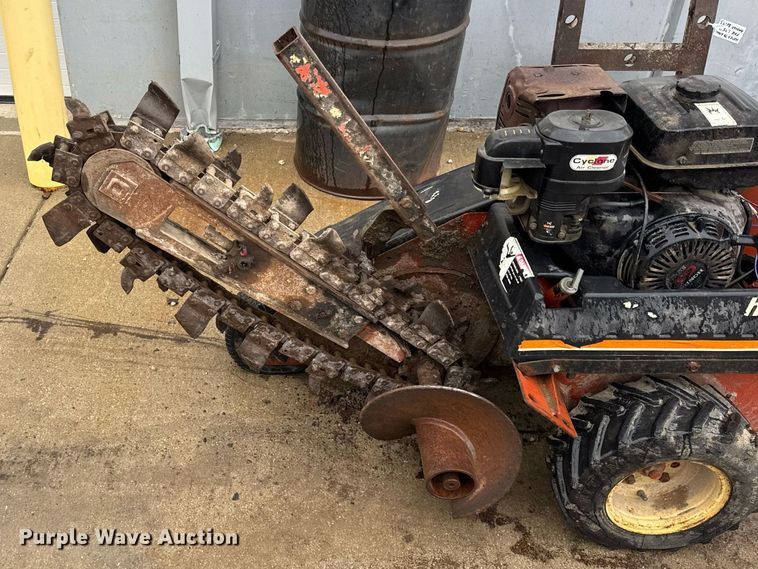 image for item DH9962 1998 Ditch Witch 1030H trencher