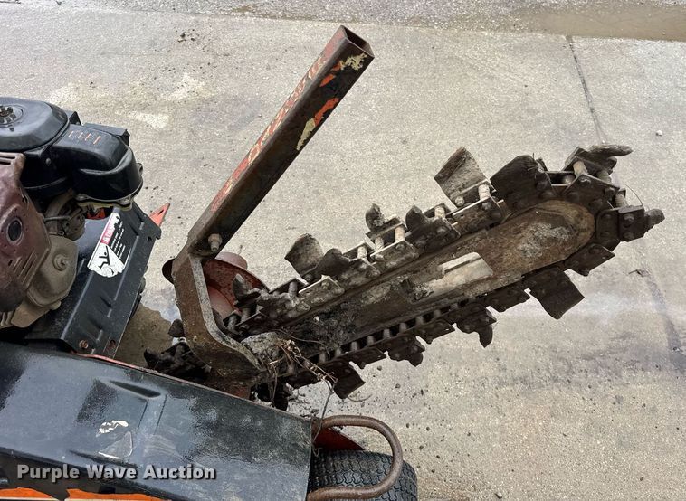 image for item DH9962 1998 Ditch Witch 1030H trencher