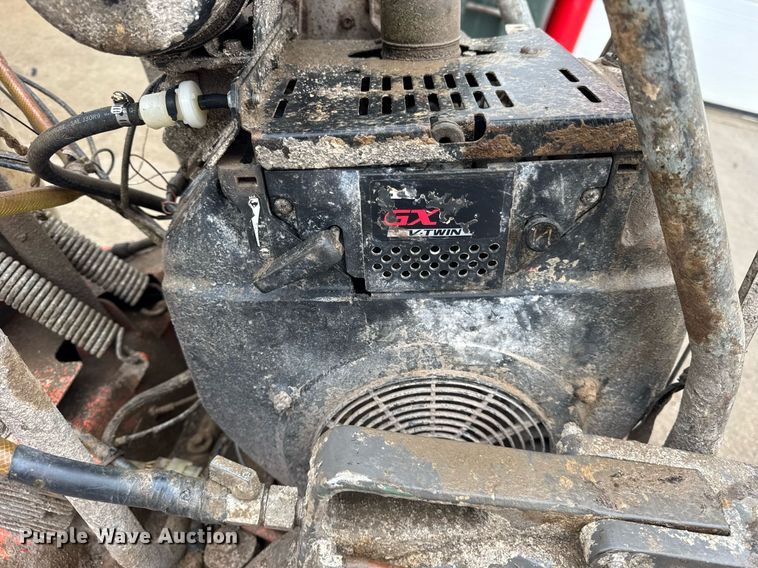 image for item DH9963 Husqvarna concrete saw